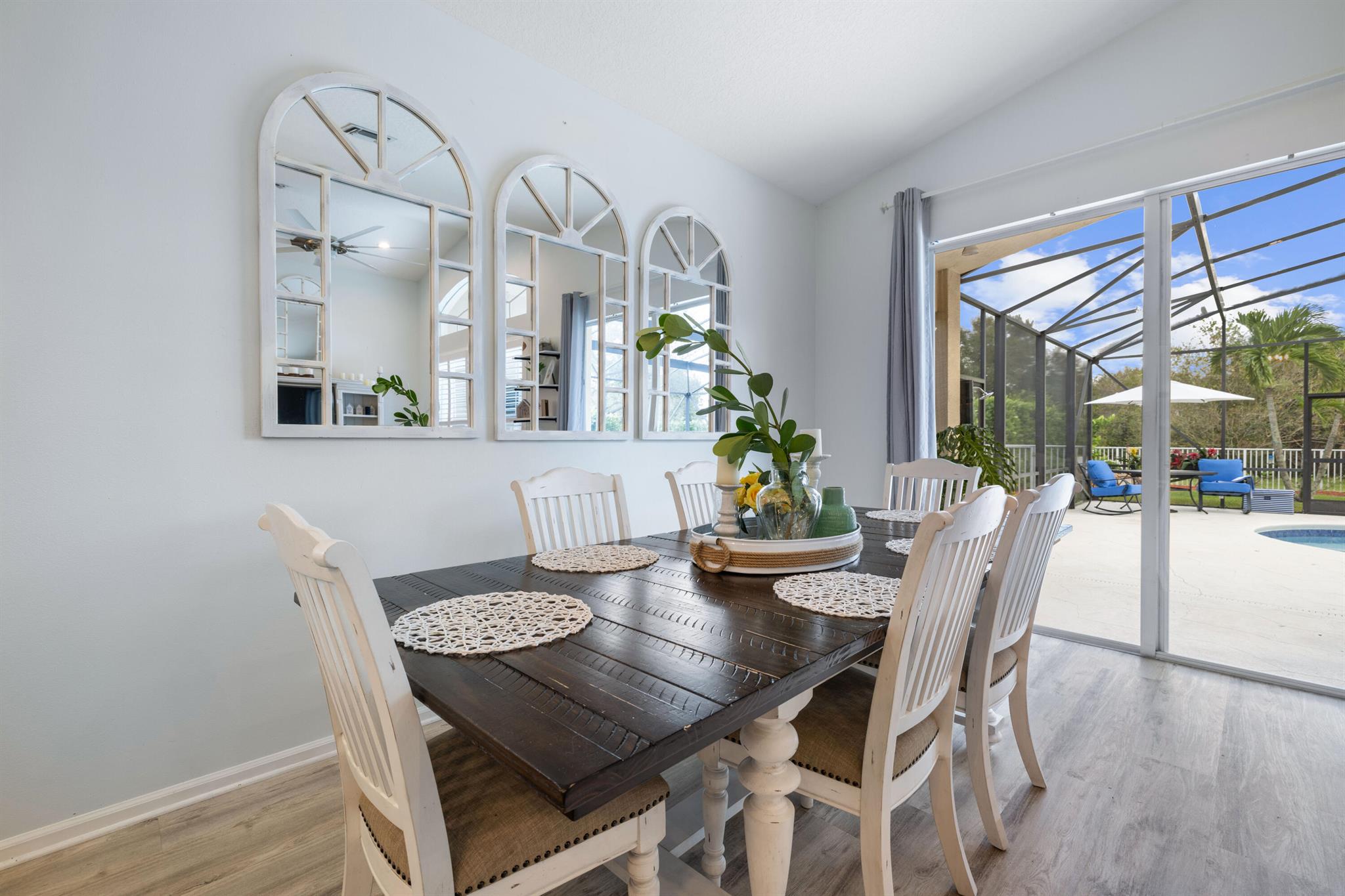 1582 SE Tradition Trace