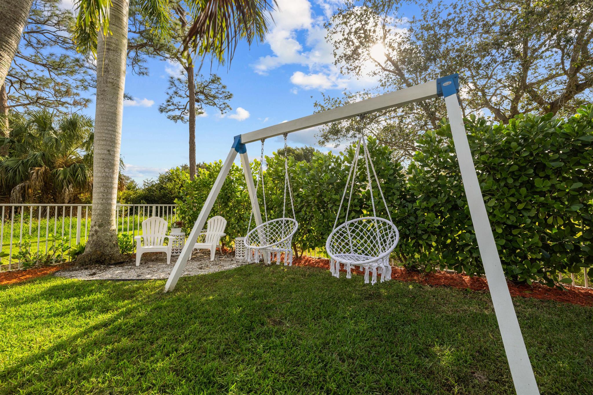 1582 SE Tradition Trace