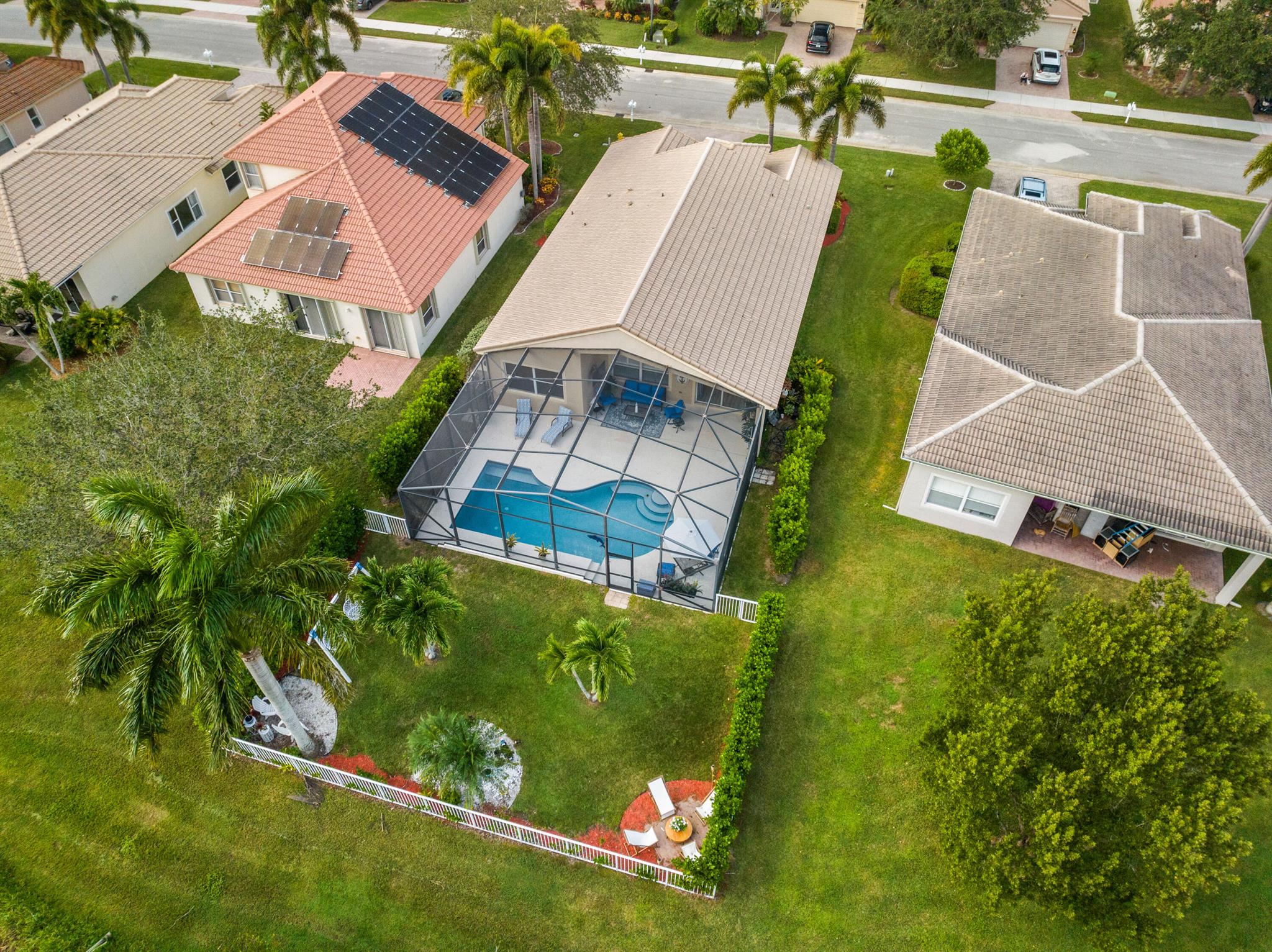 1582 SE Tradition Trace