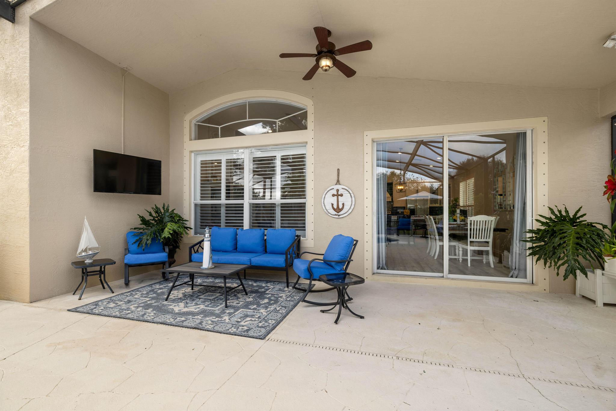 1582 SE Tradition Trace