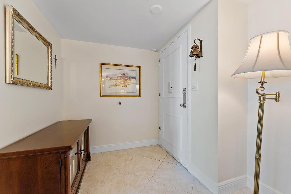 3800 Washington Road 405, West Palm Beach Unit: 405