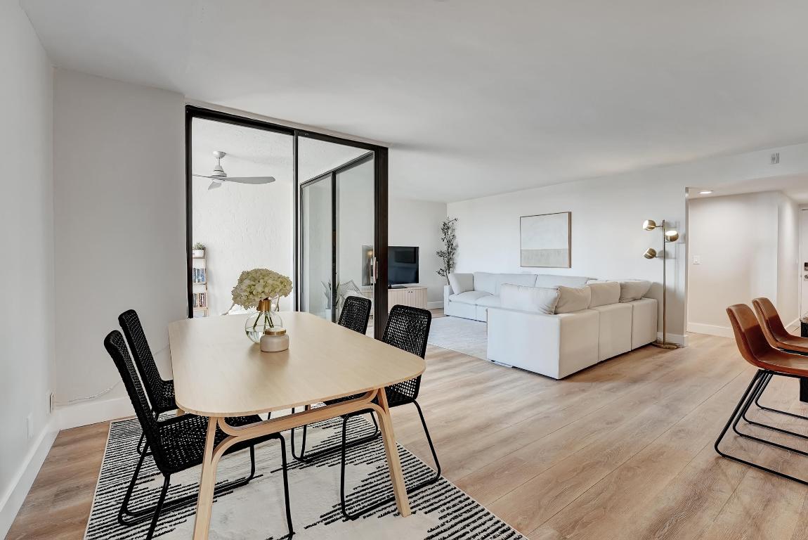 500 Egret Circle 8503