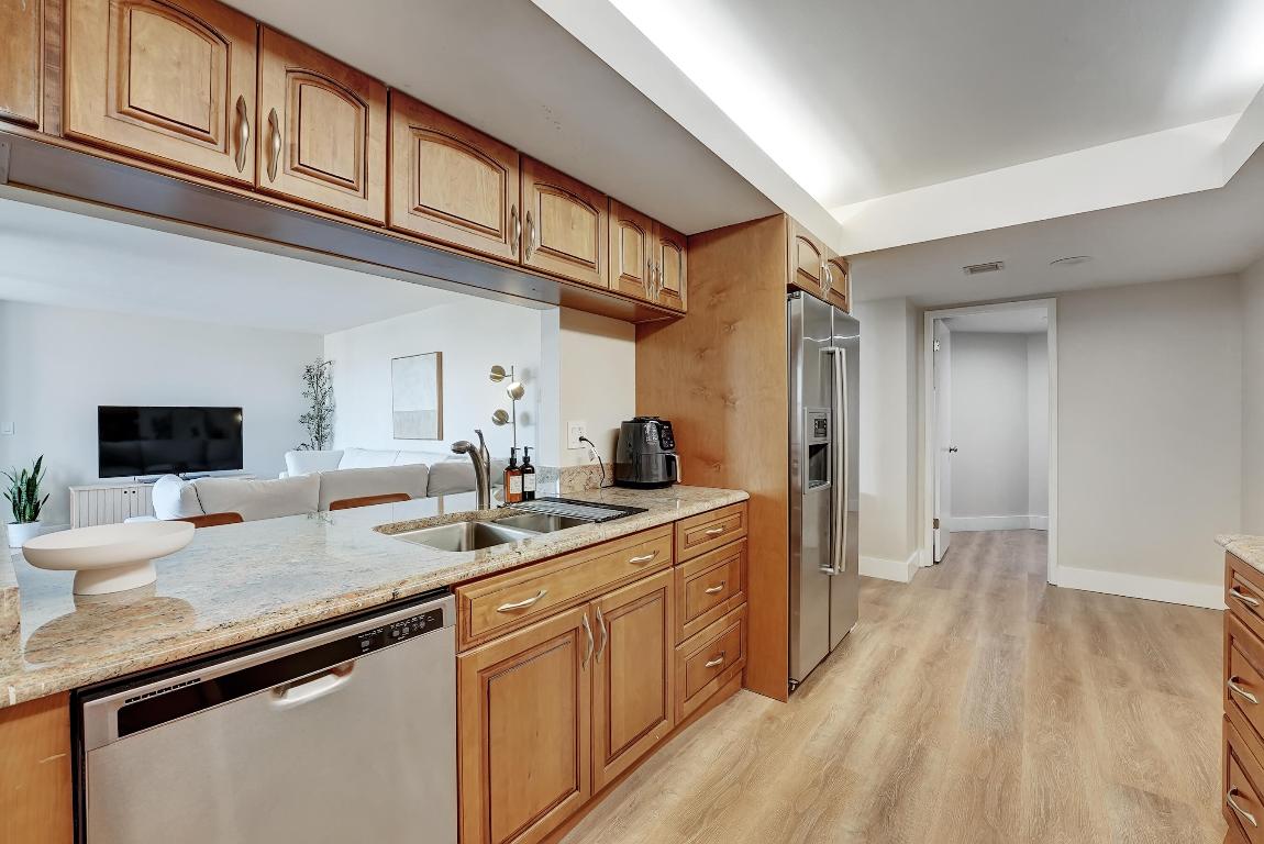 500 Egret Circle 8503