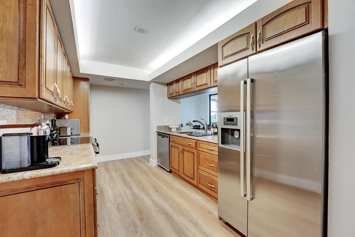 500 Egret Circle 8503