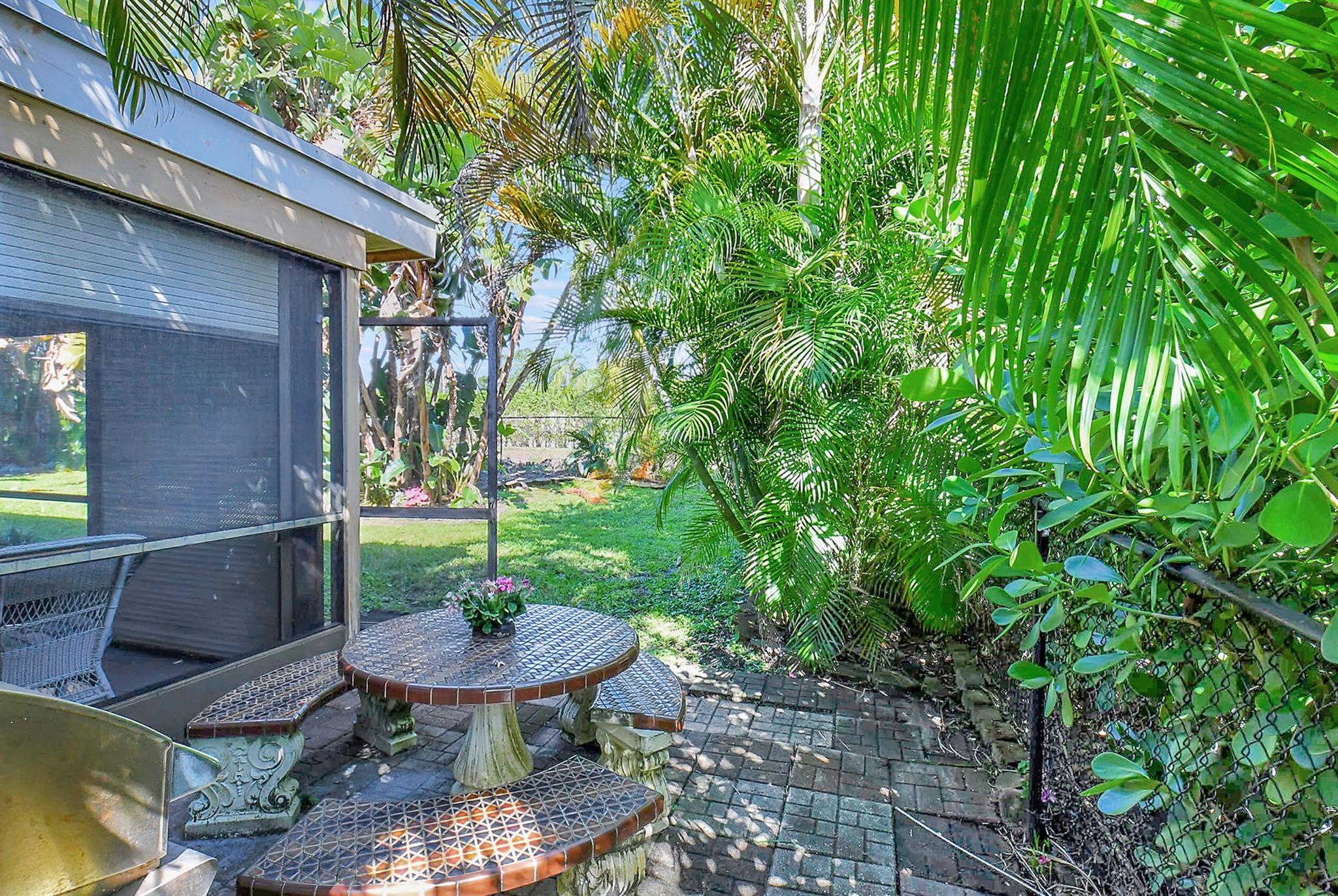 2327 SW 23rd Cranbrook Drive