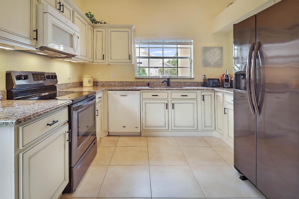 14 Wyndham Lane