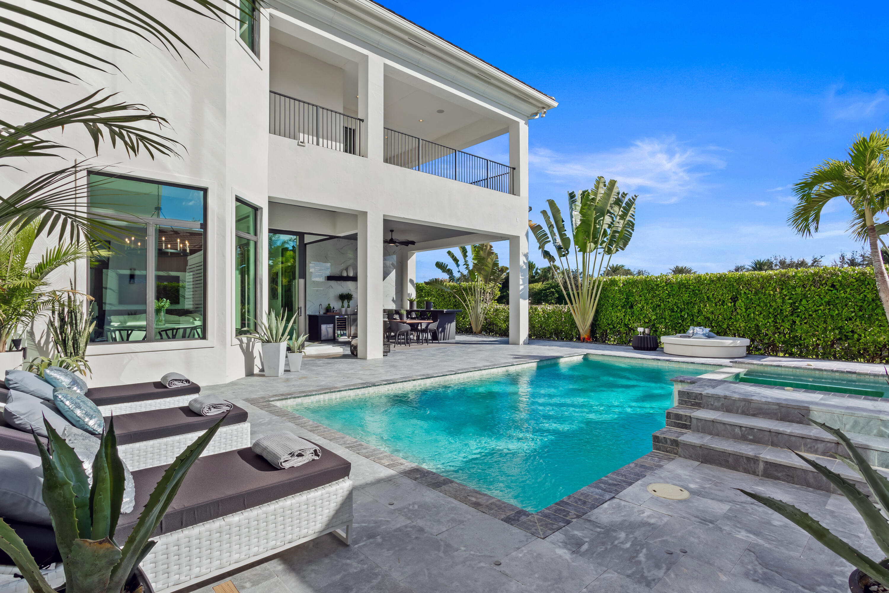 9578 Labelle Court