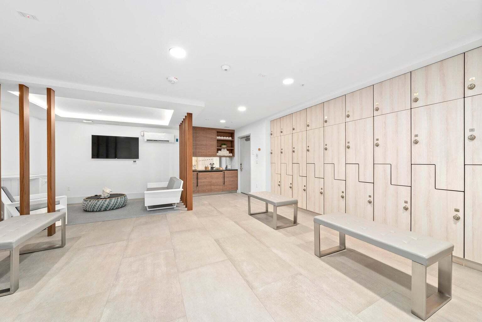 1901 S Ocean Boulevard 9