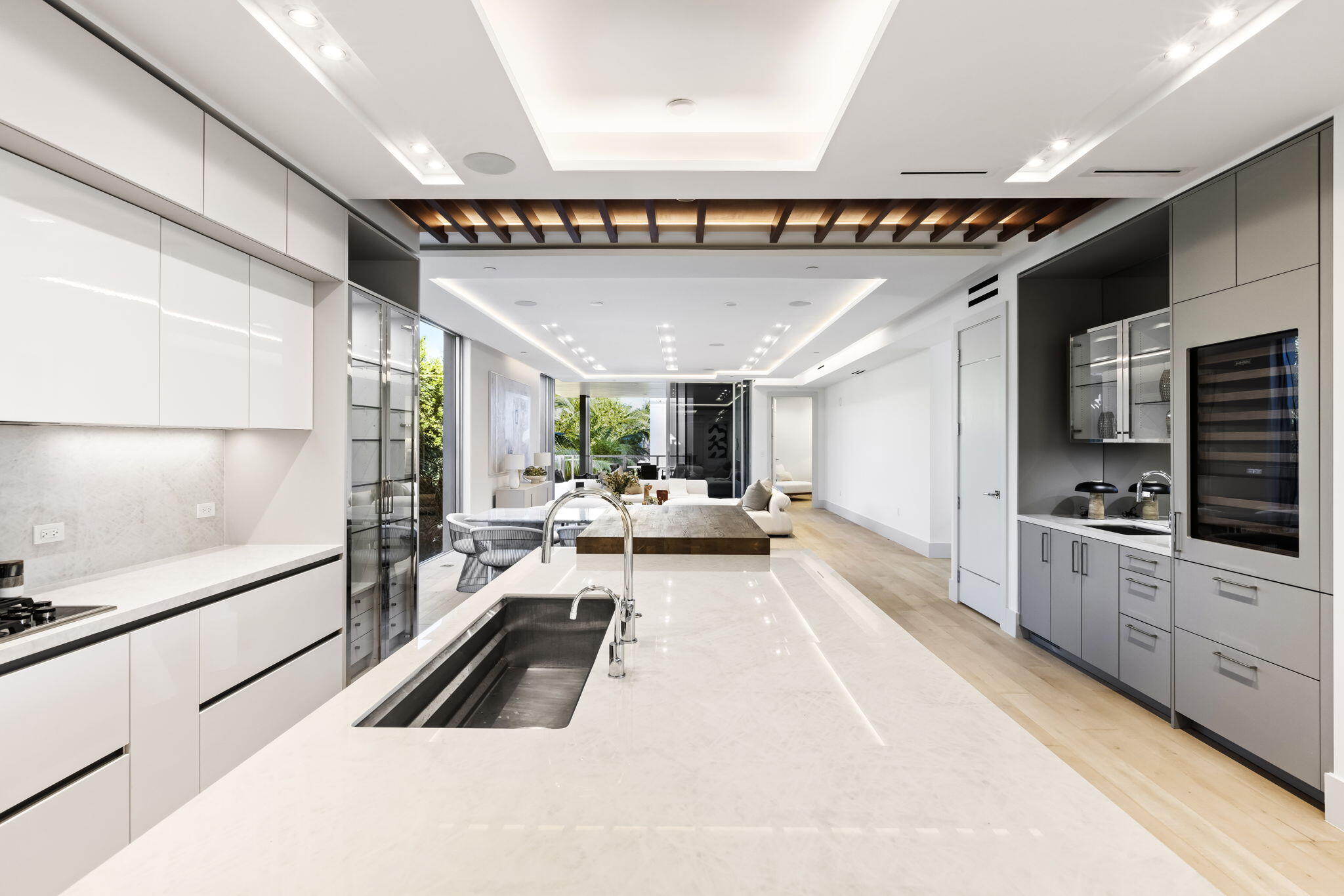 1901 S Ocean Boulevard 9