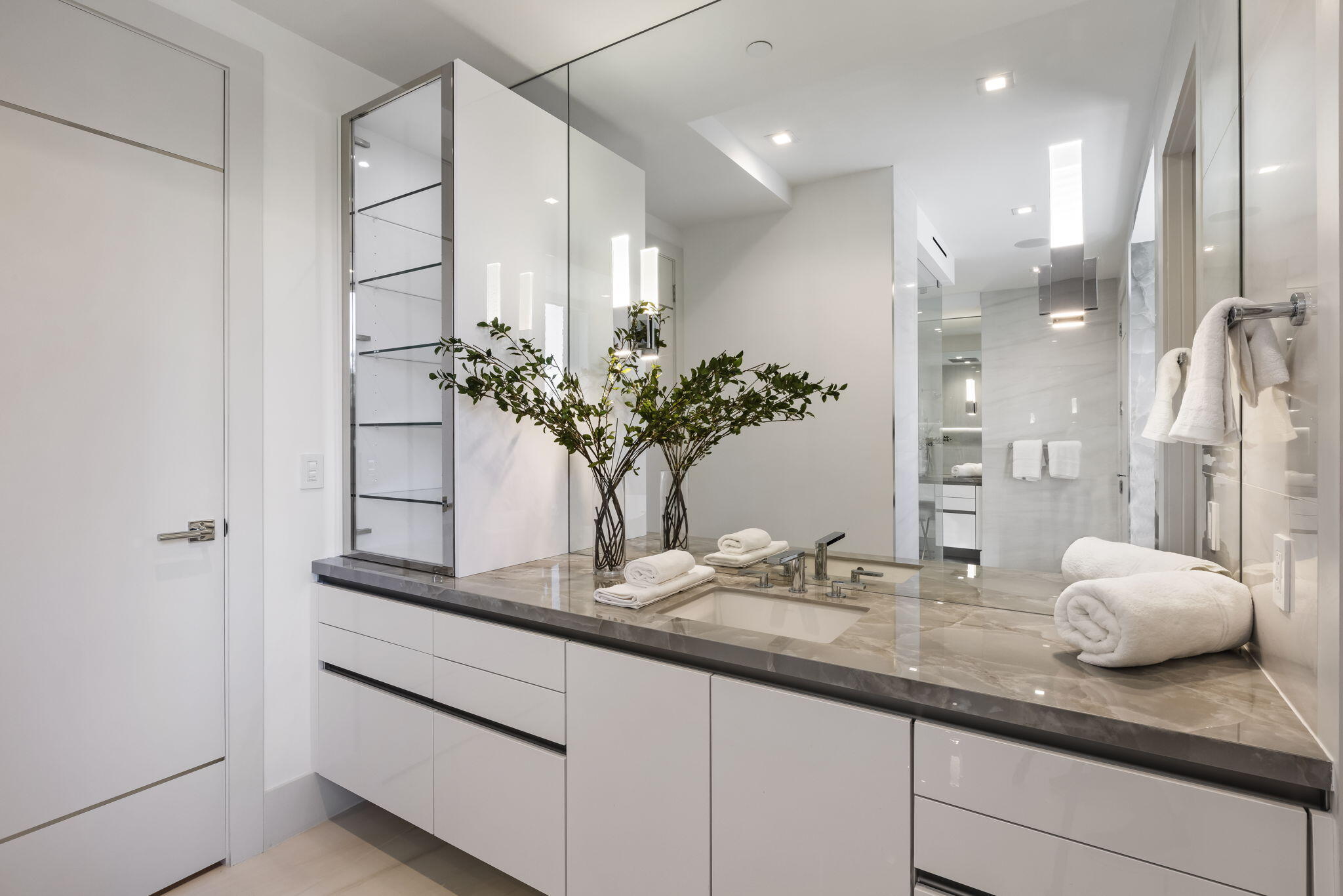 1901 S Ocean Boulevard 9