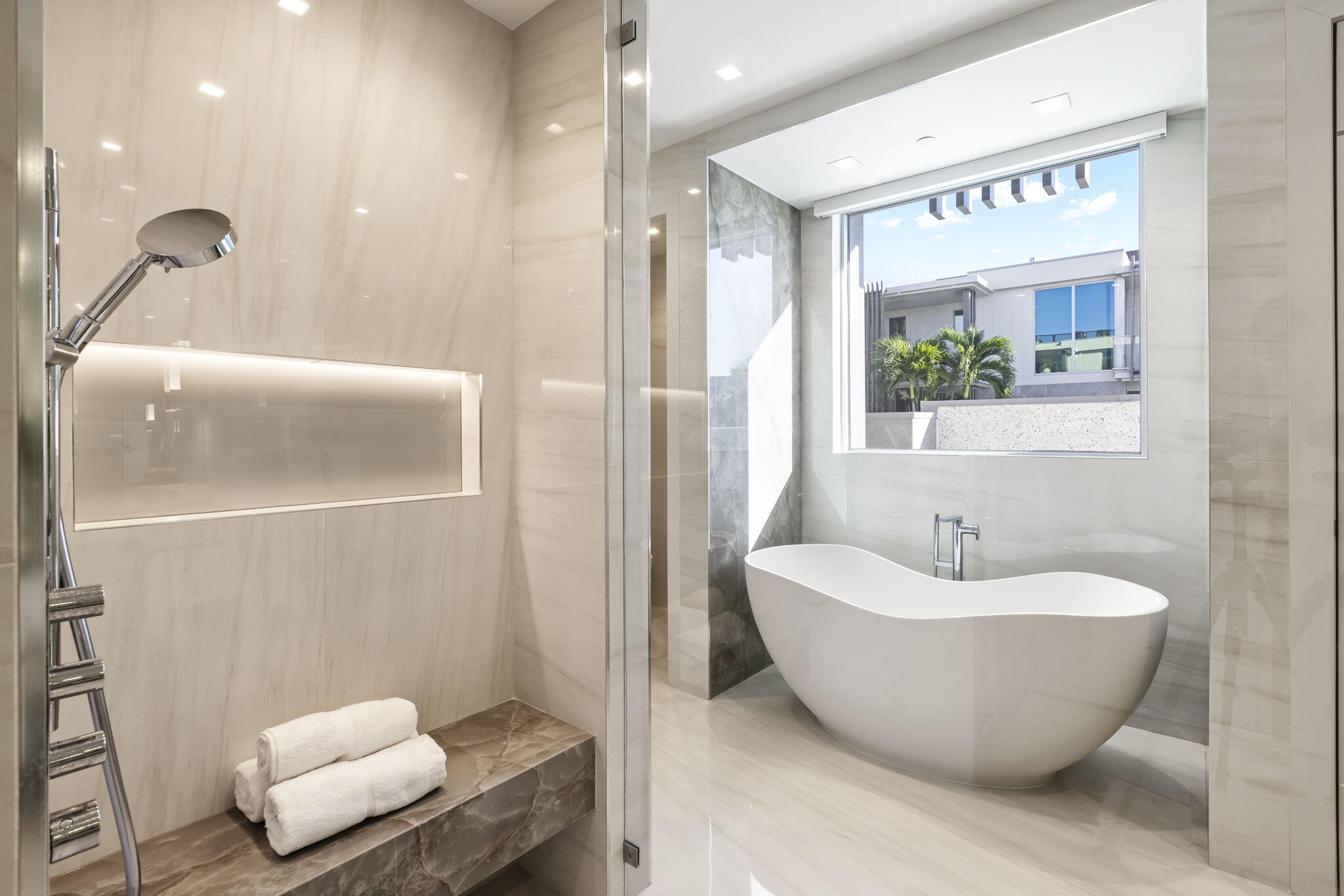 1901 S Ocean Boulevard 9