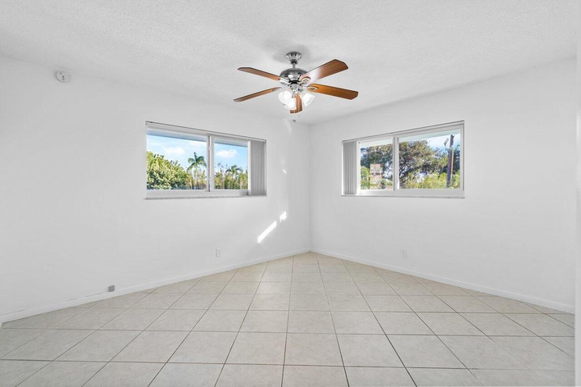 222 N Federal Highway Unit: 214