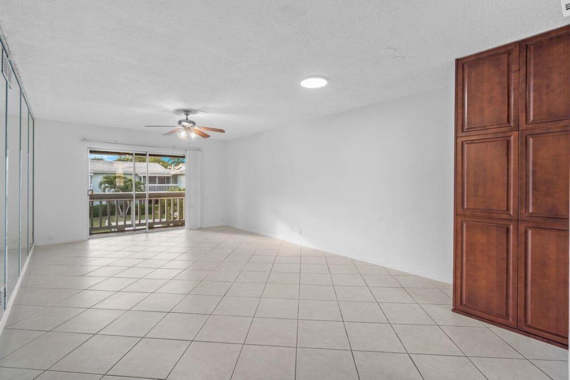 222 N Federal Highway Unit: 214