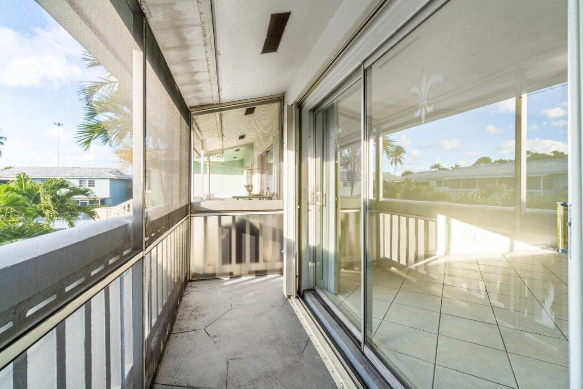 222 N Federal Highway Unit: 214