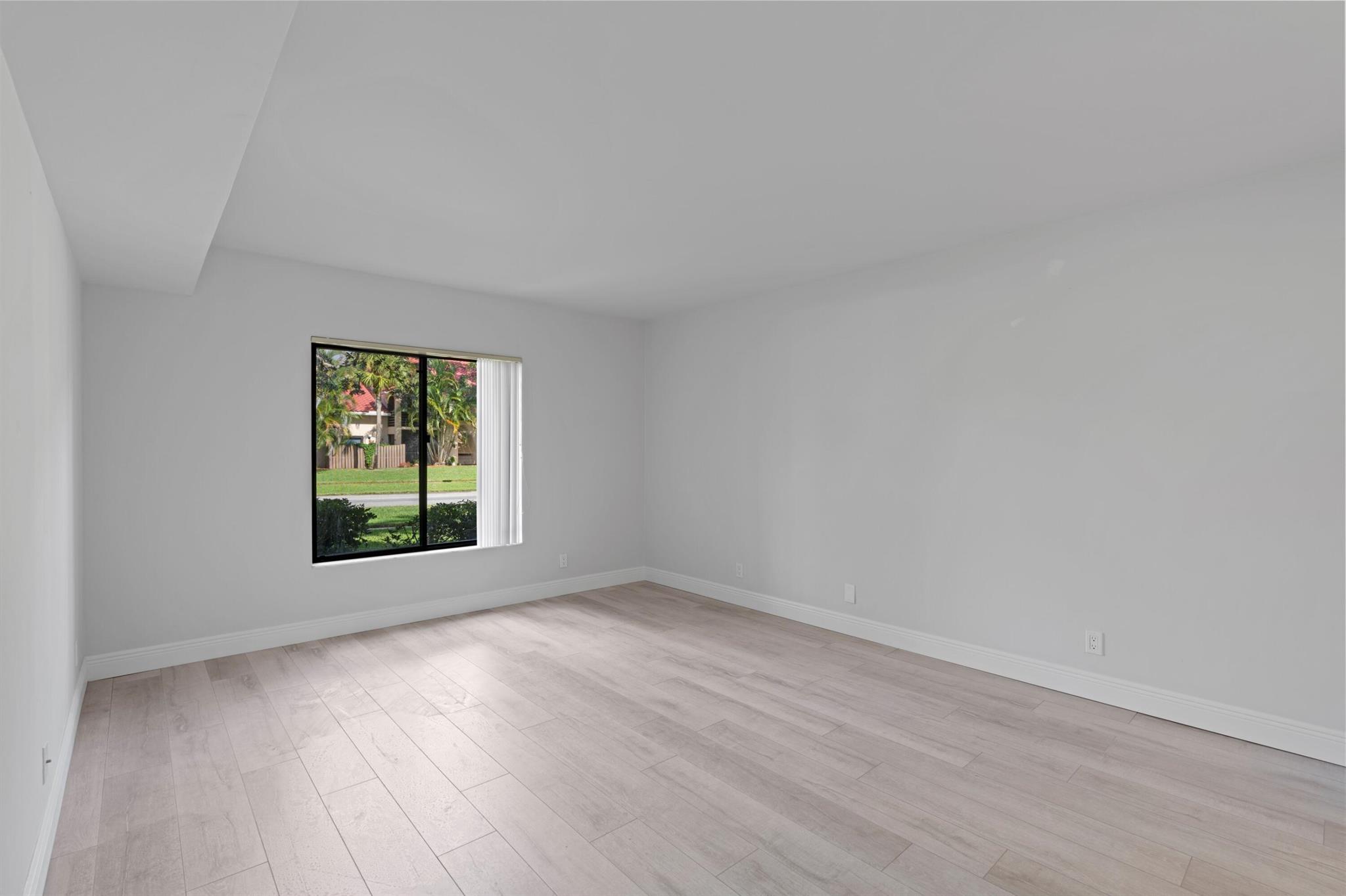 5306 Cedar Lake Drive Unit: 104