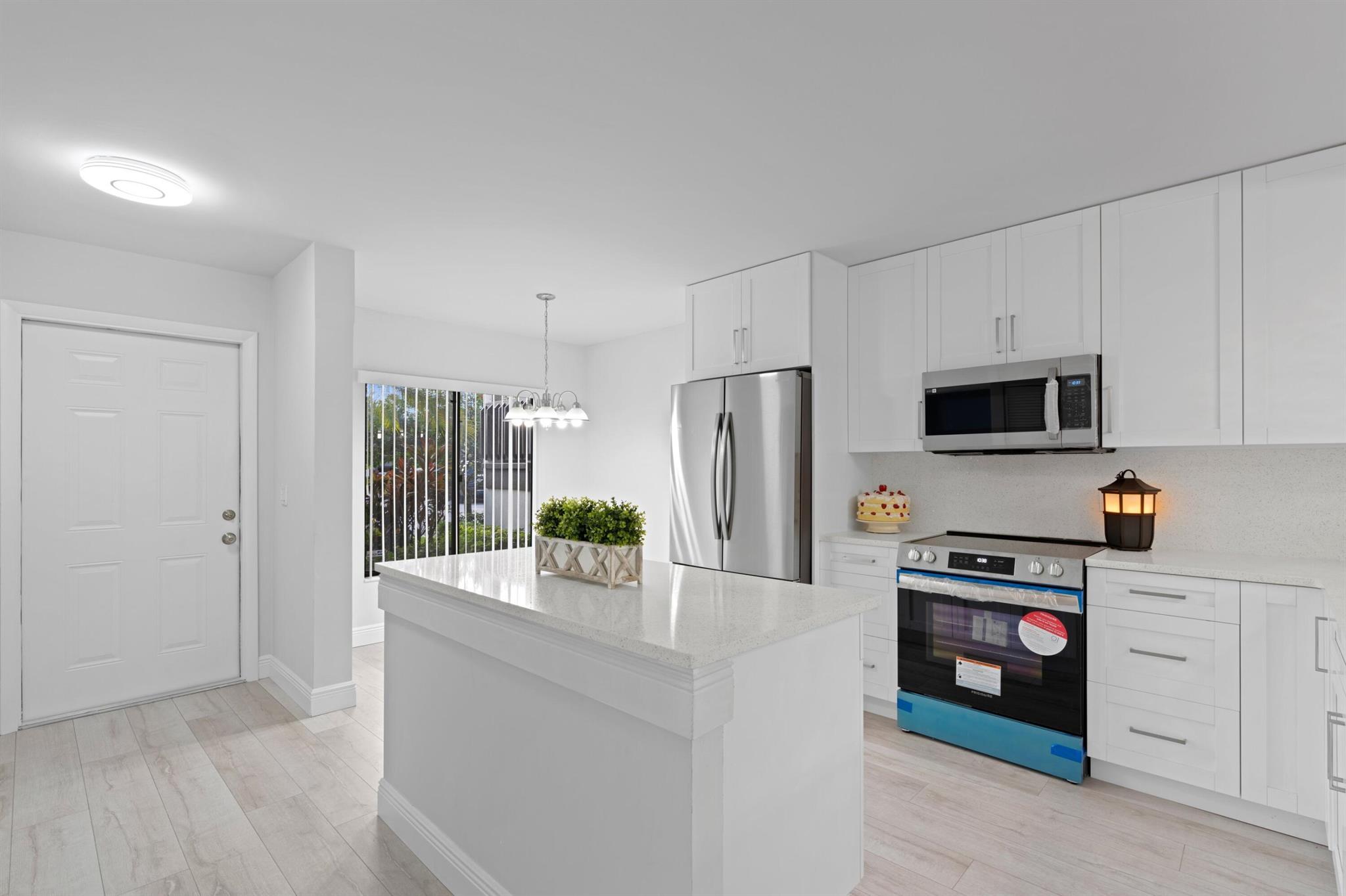 5306 Cedar Lake Drive Unit: 104