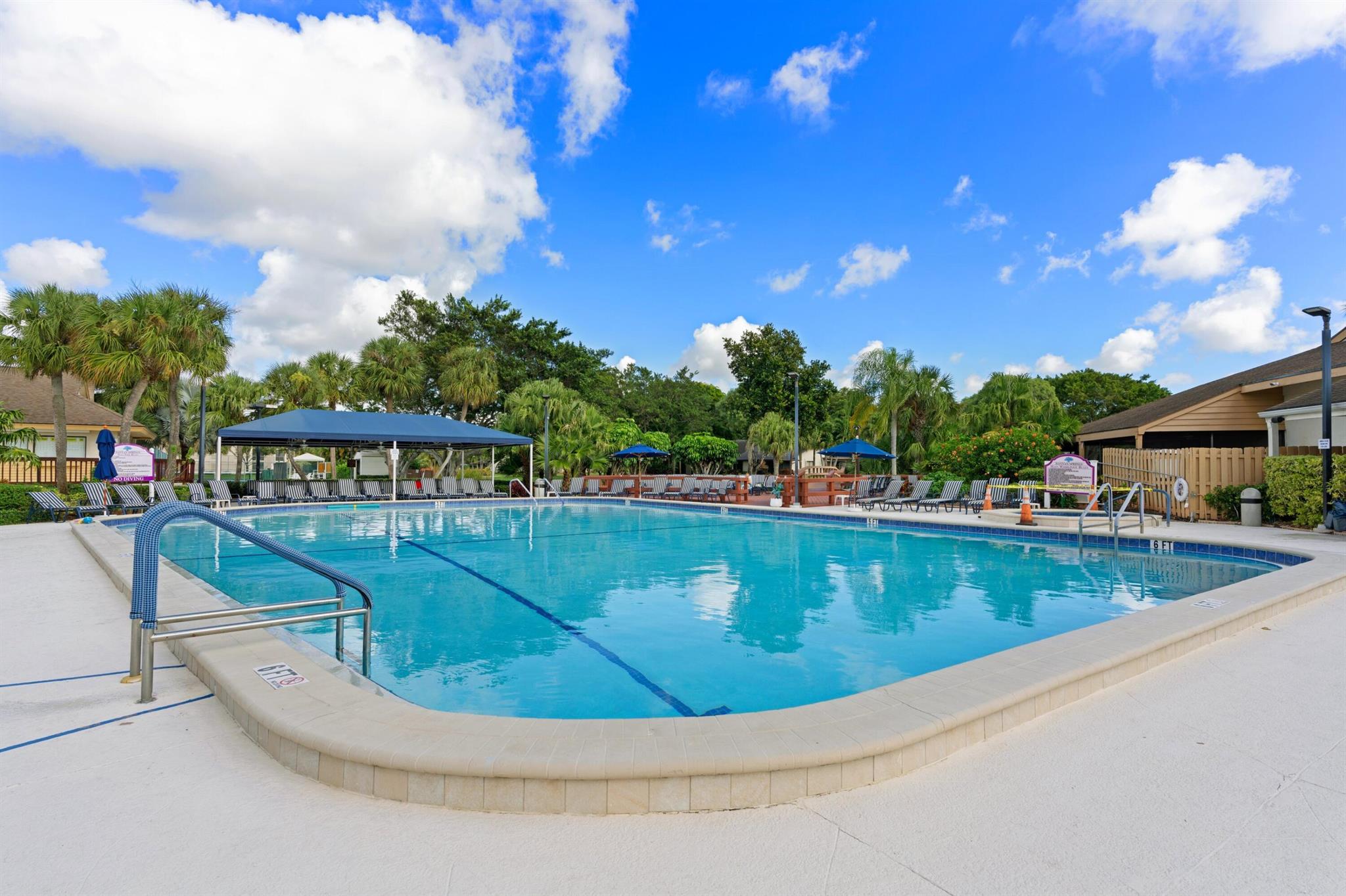 5306 Cedar Lake Drive Unit: 104