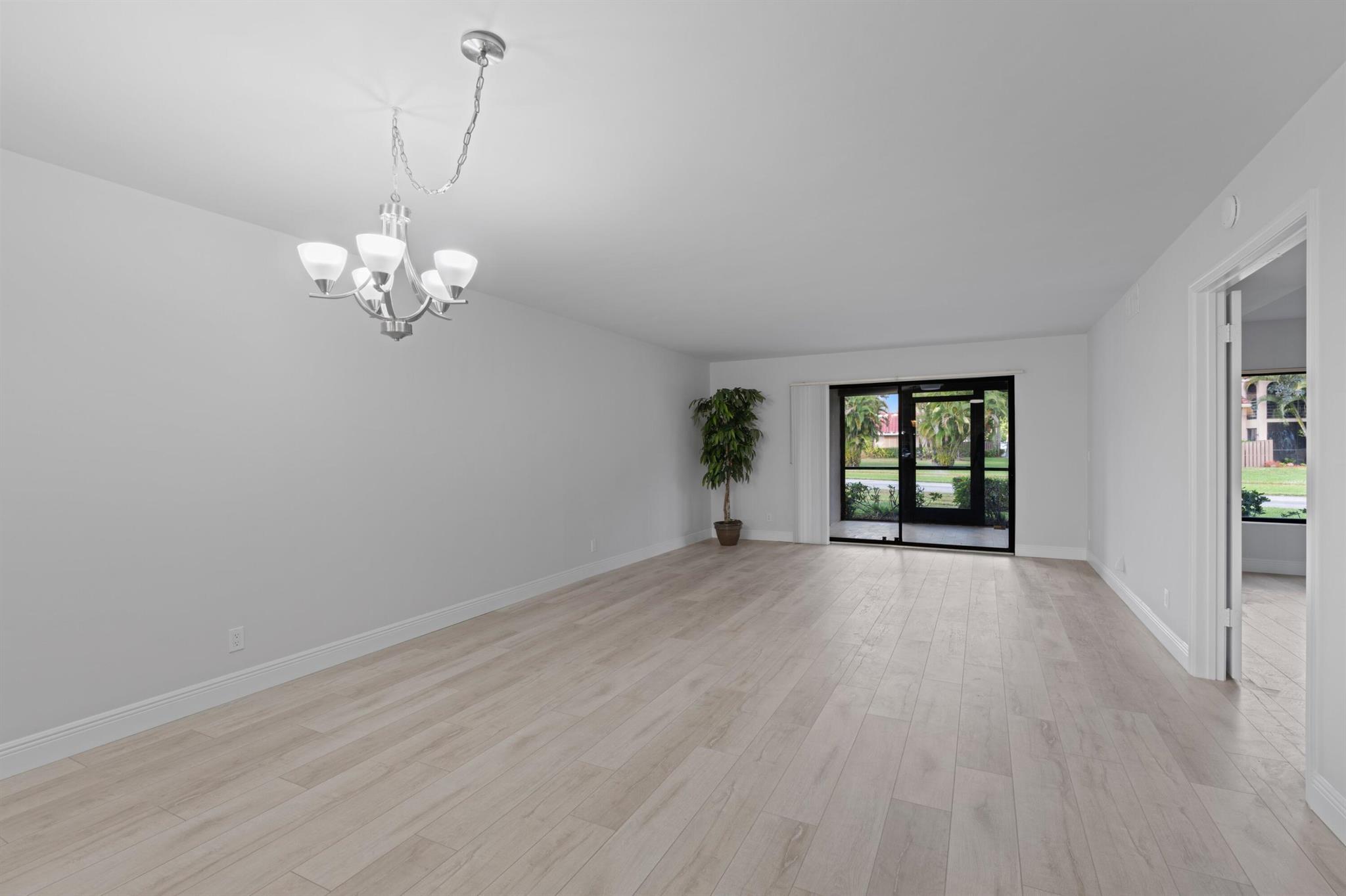 5306 Cedar Lake Drive Unit: 104