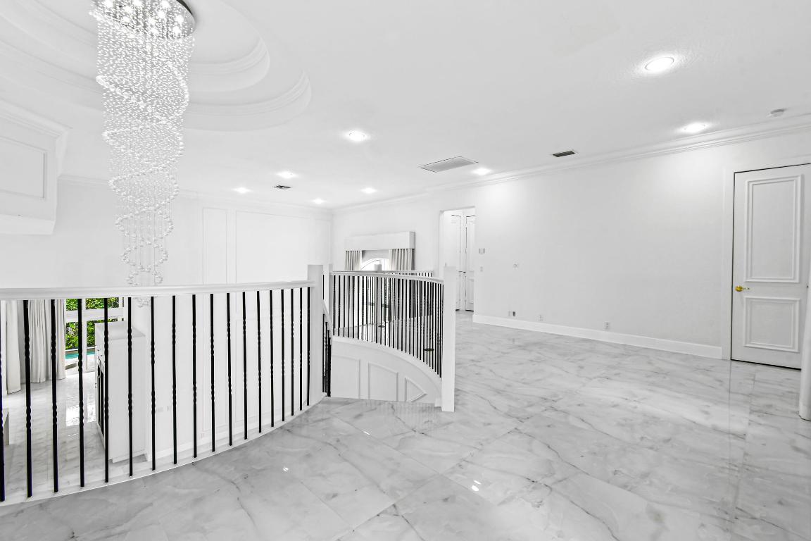 521 Les Jardin Drive