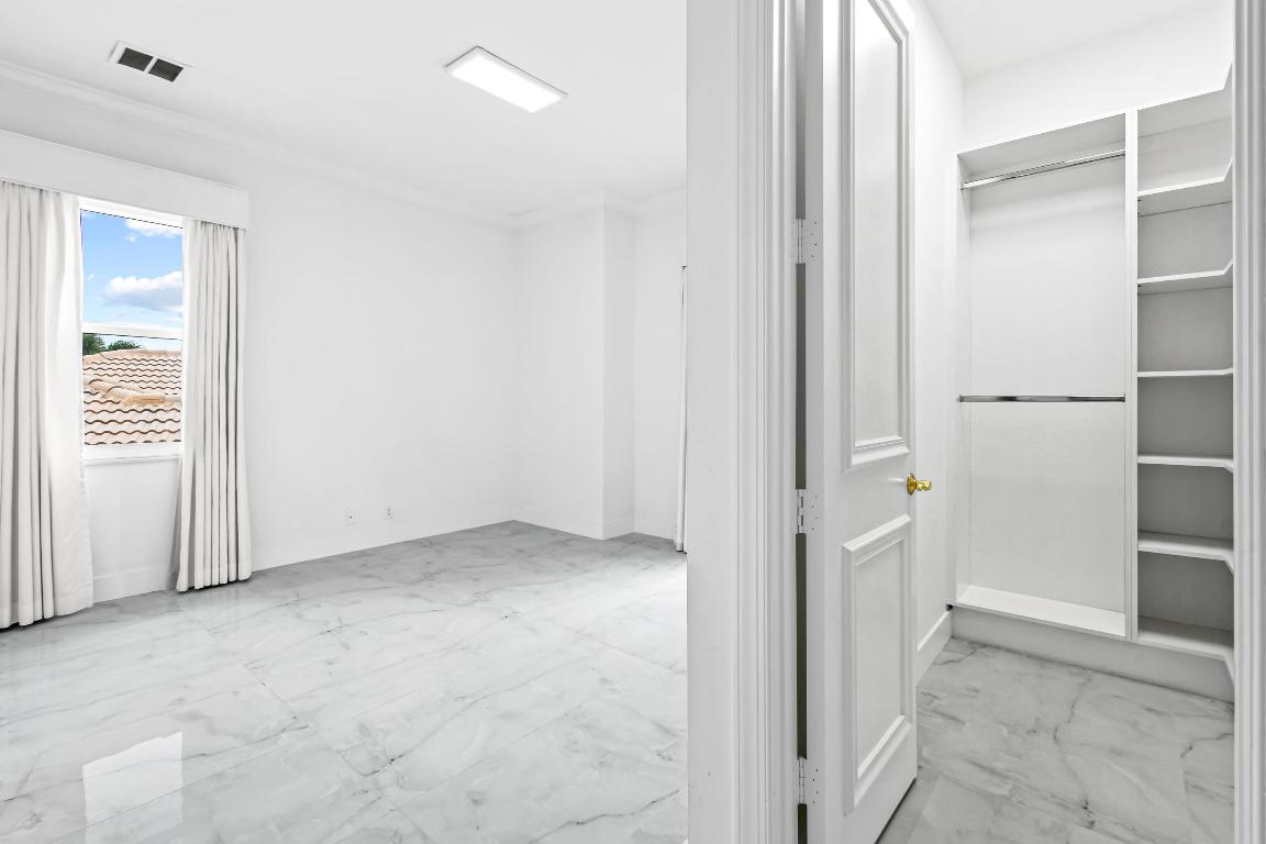 521 Les Jardin Drive