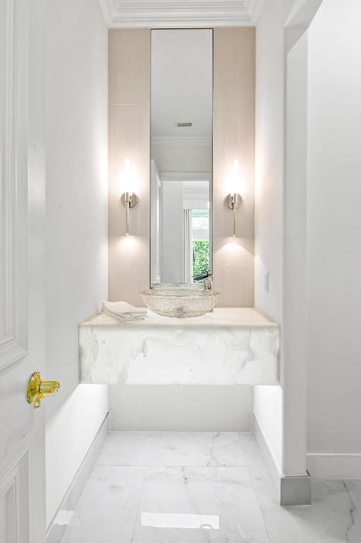 521 Les Jardin Drive