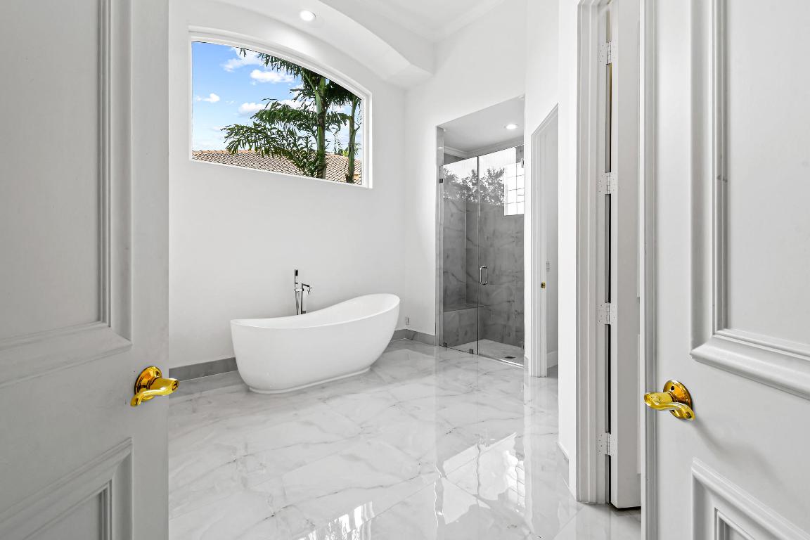 521 Les Jardin Drive