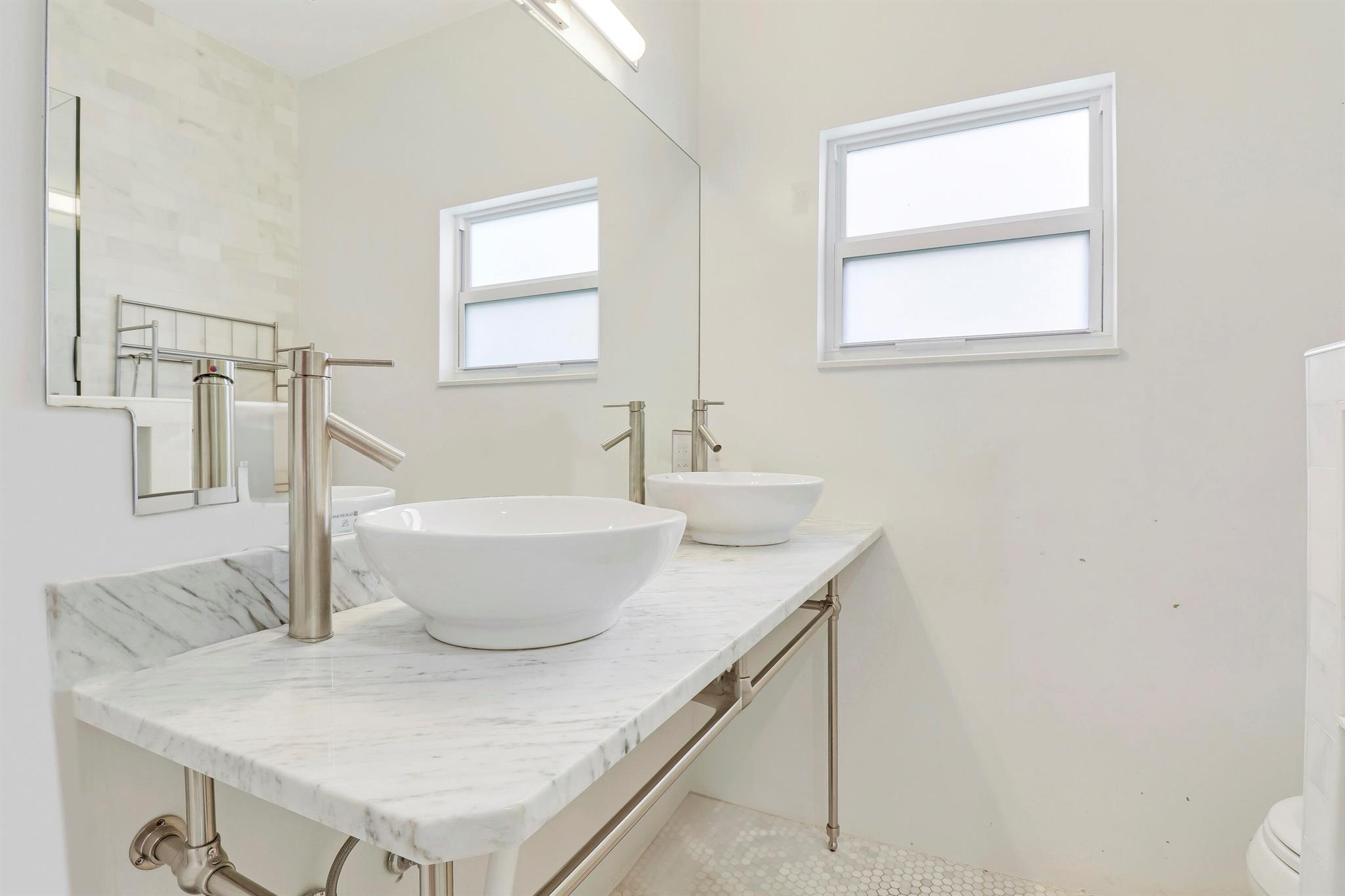 215 NE 13th Street