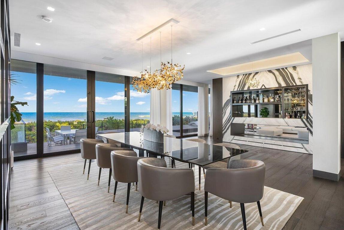 1005 NE Doubloon Drive