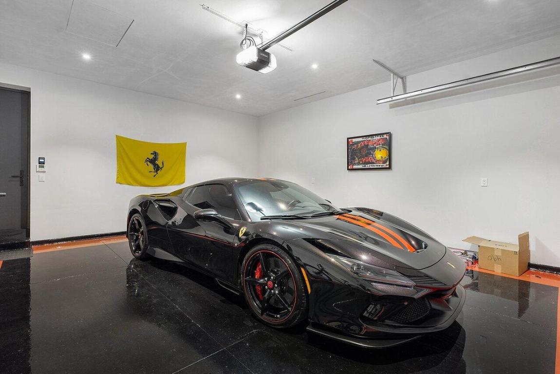 1005 NE Doubloon Drive