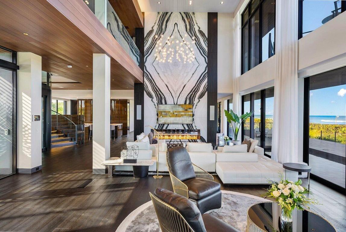 1005 NE Doubloon Drive