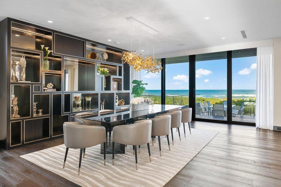 1005 NE Doubloon Drive