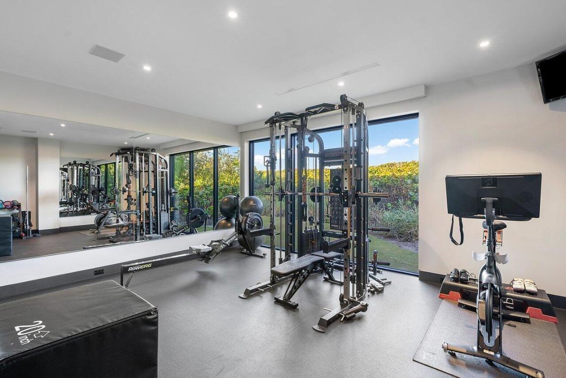 1005 NE Doubloon Drive