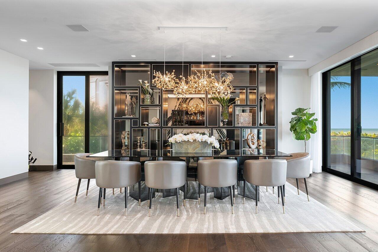 1005 NE Doubloon Drive