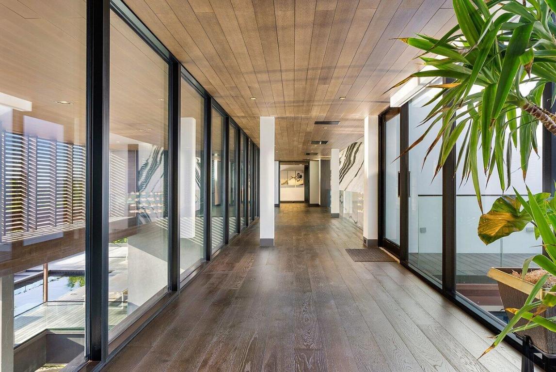 1005 NE Doubloon Drive