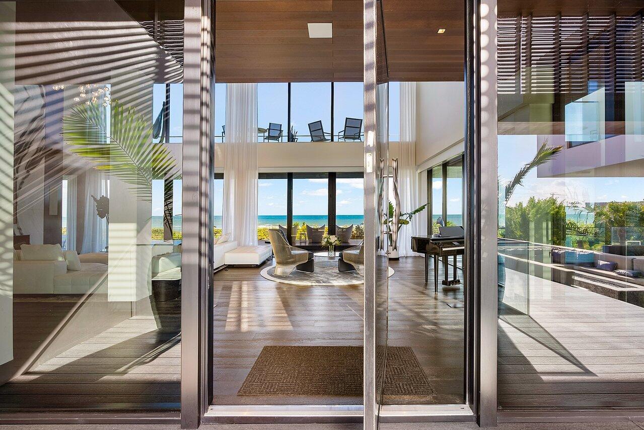 1005 NE Doubloon Drive