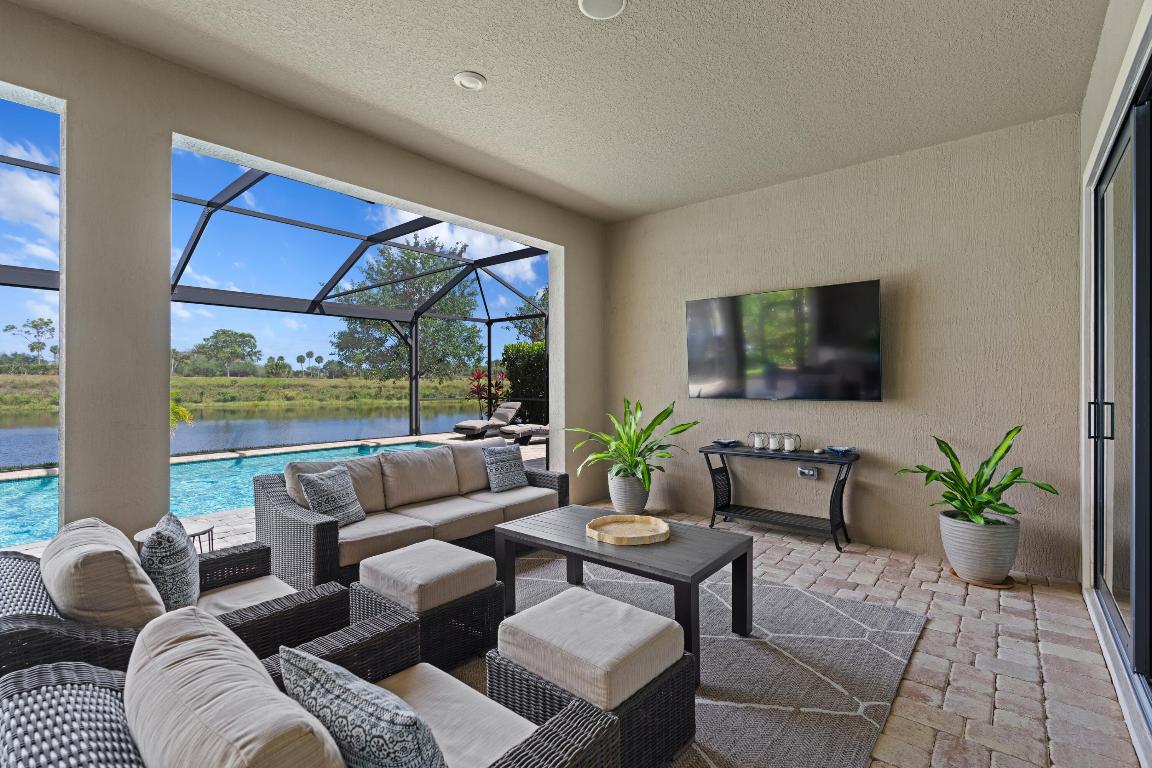 242 Blanca Isles Lane