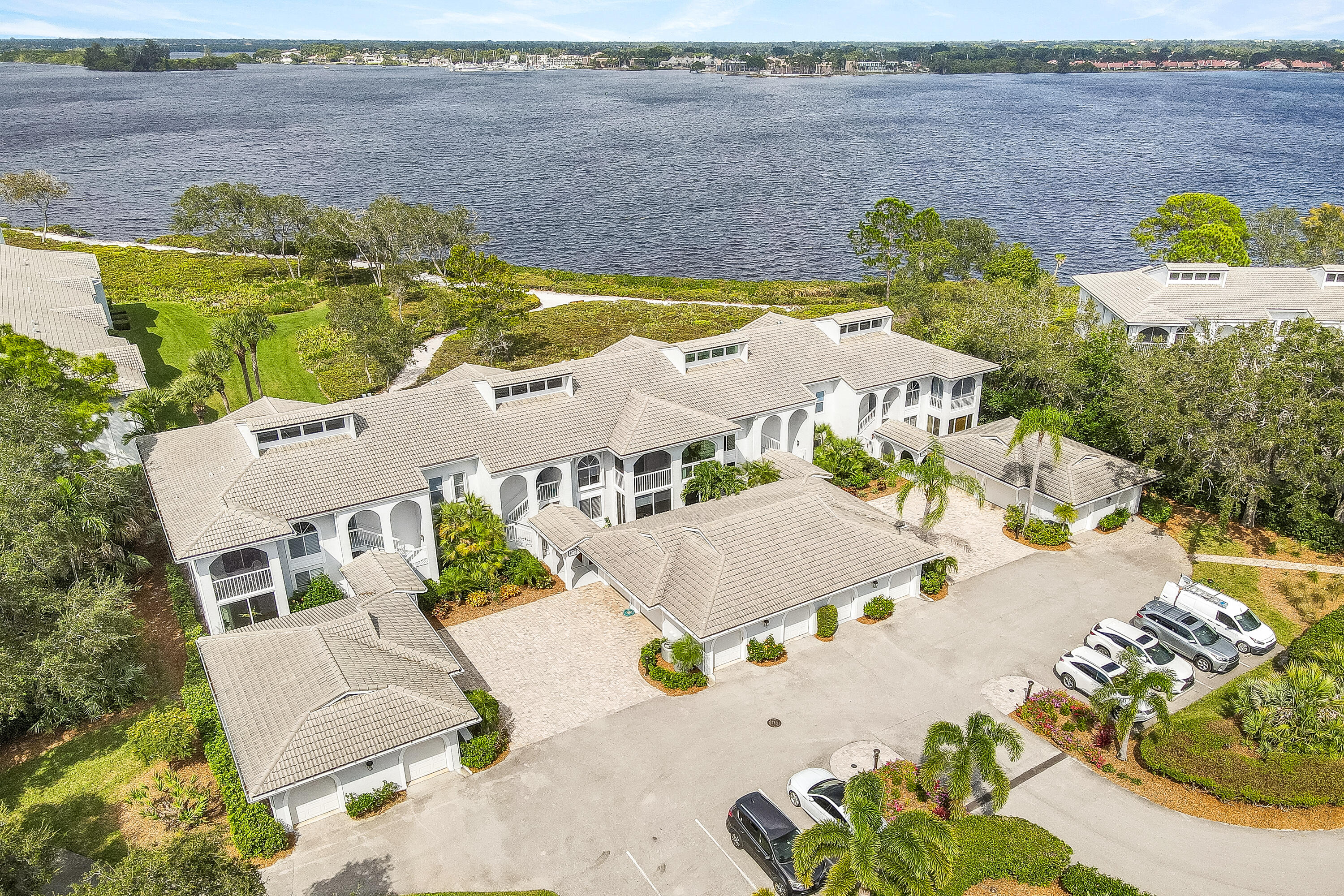 12394 Harbour Ridge Boulevard 5-5