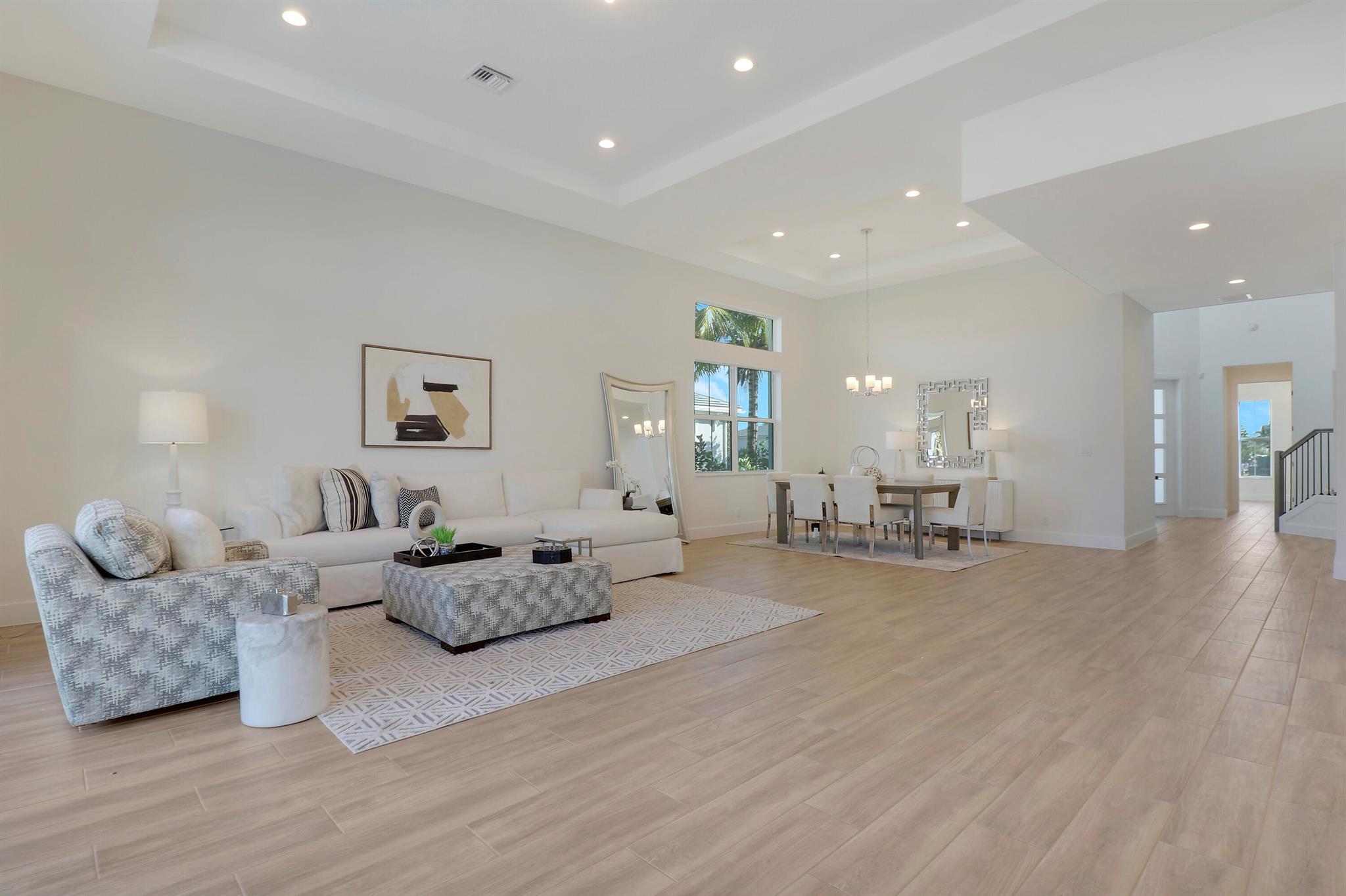 9194 Crestview Circle