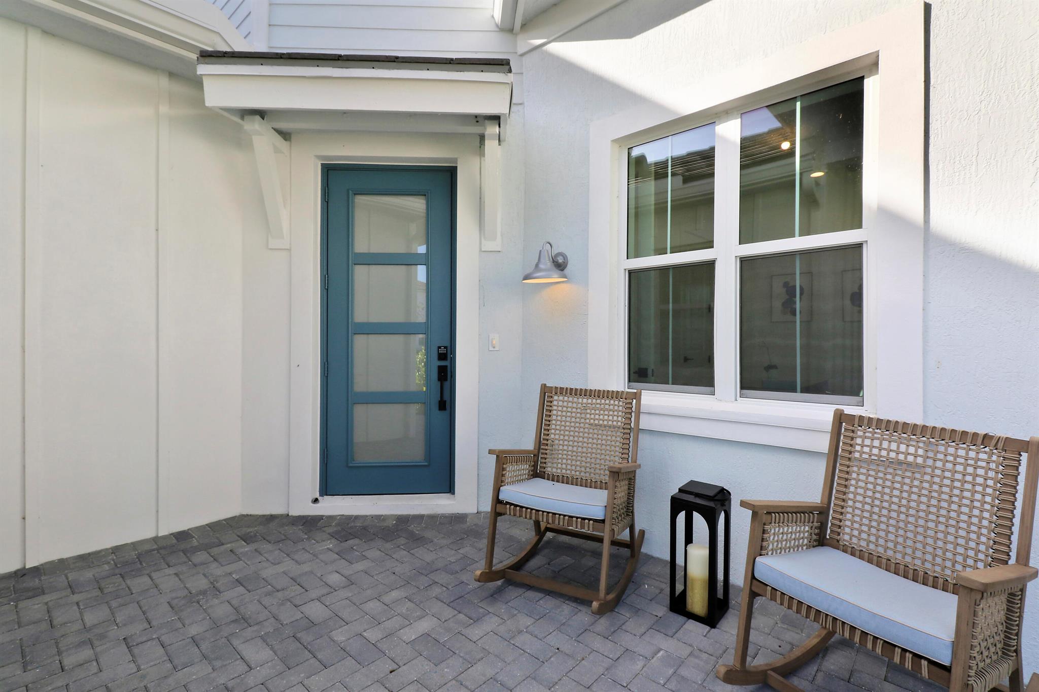 9194 Crestview Circle