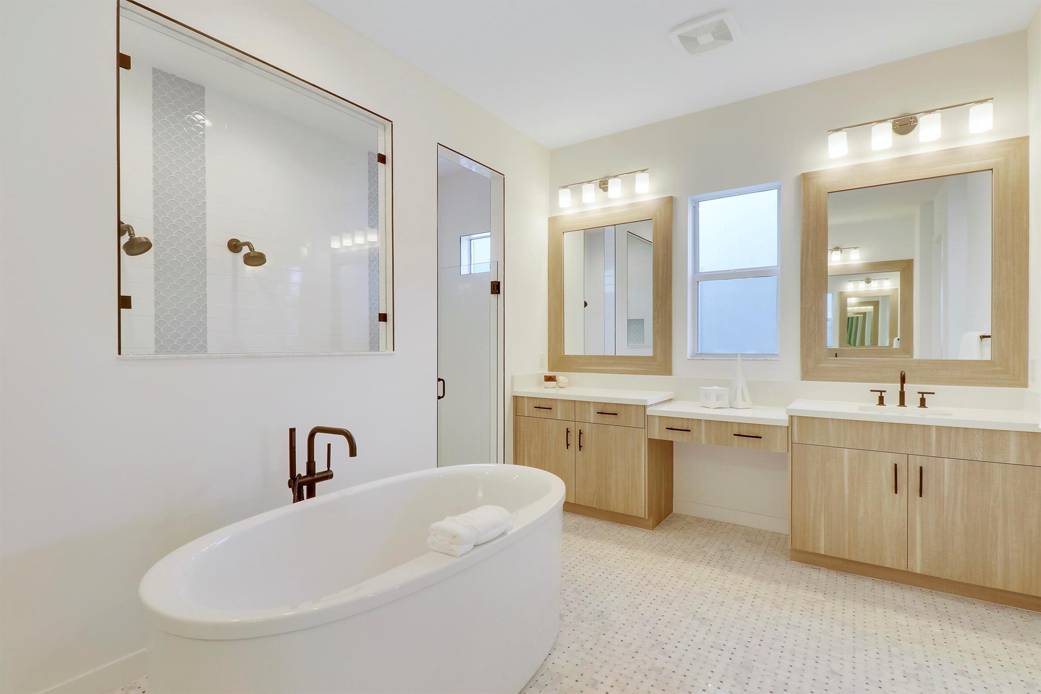 9194 Crestview Circle