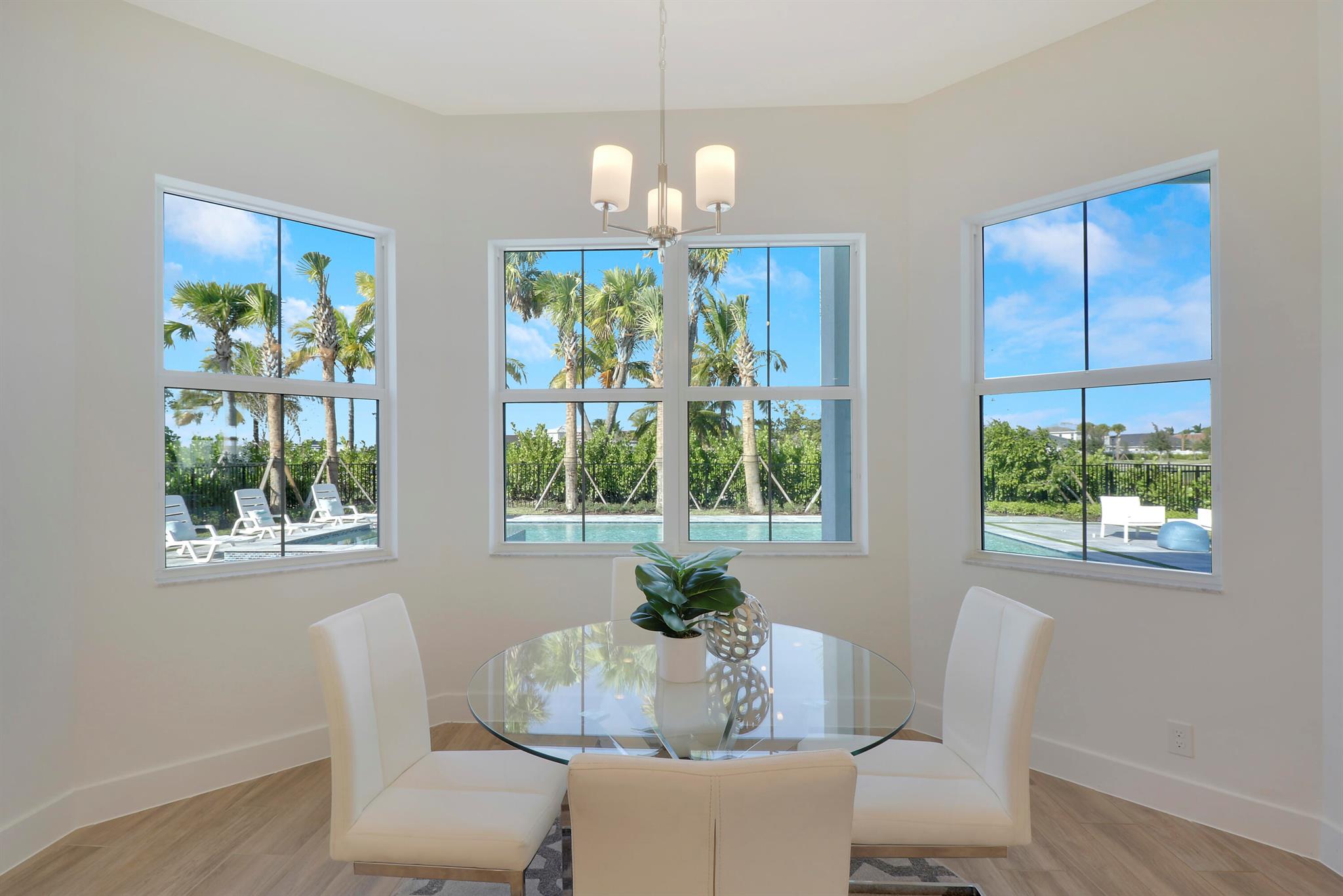 9194 Crestview Circle