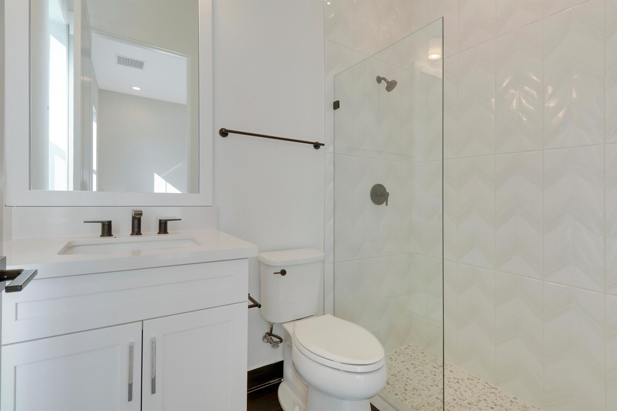 9194 Crestview Circle