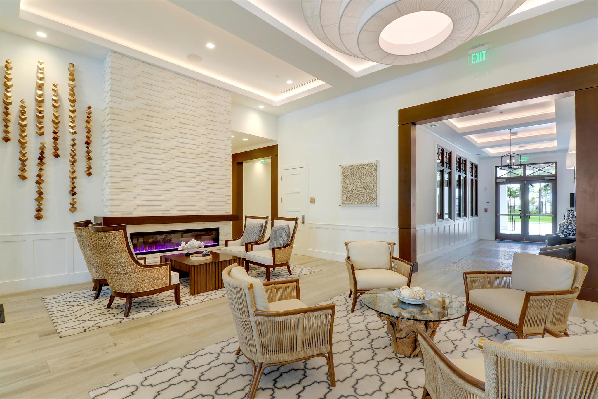 9194 Crestview Circle