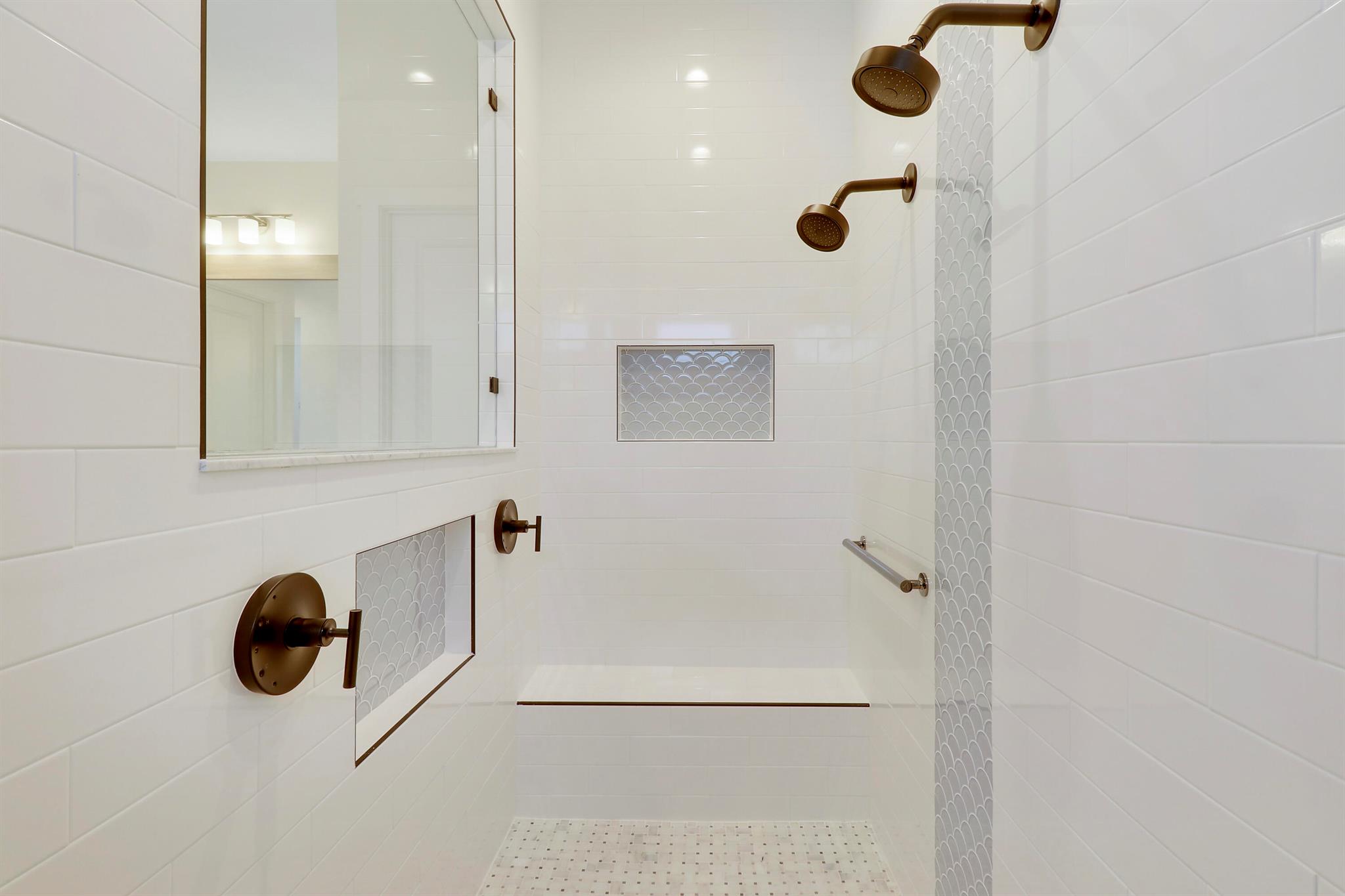 9194 Crestview Circle