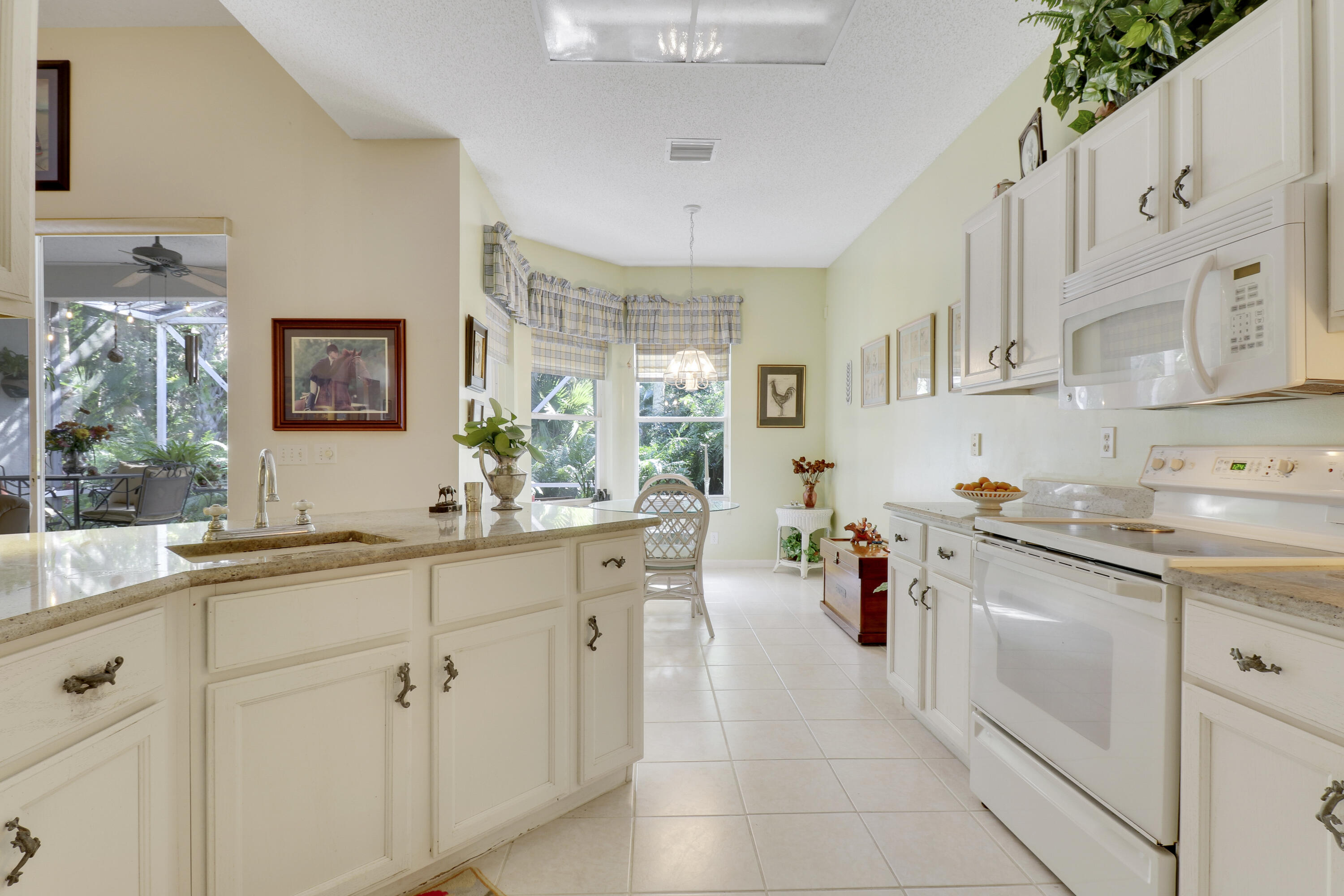 15212 Oak Chase Court