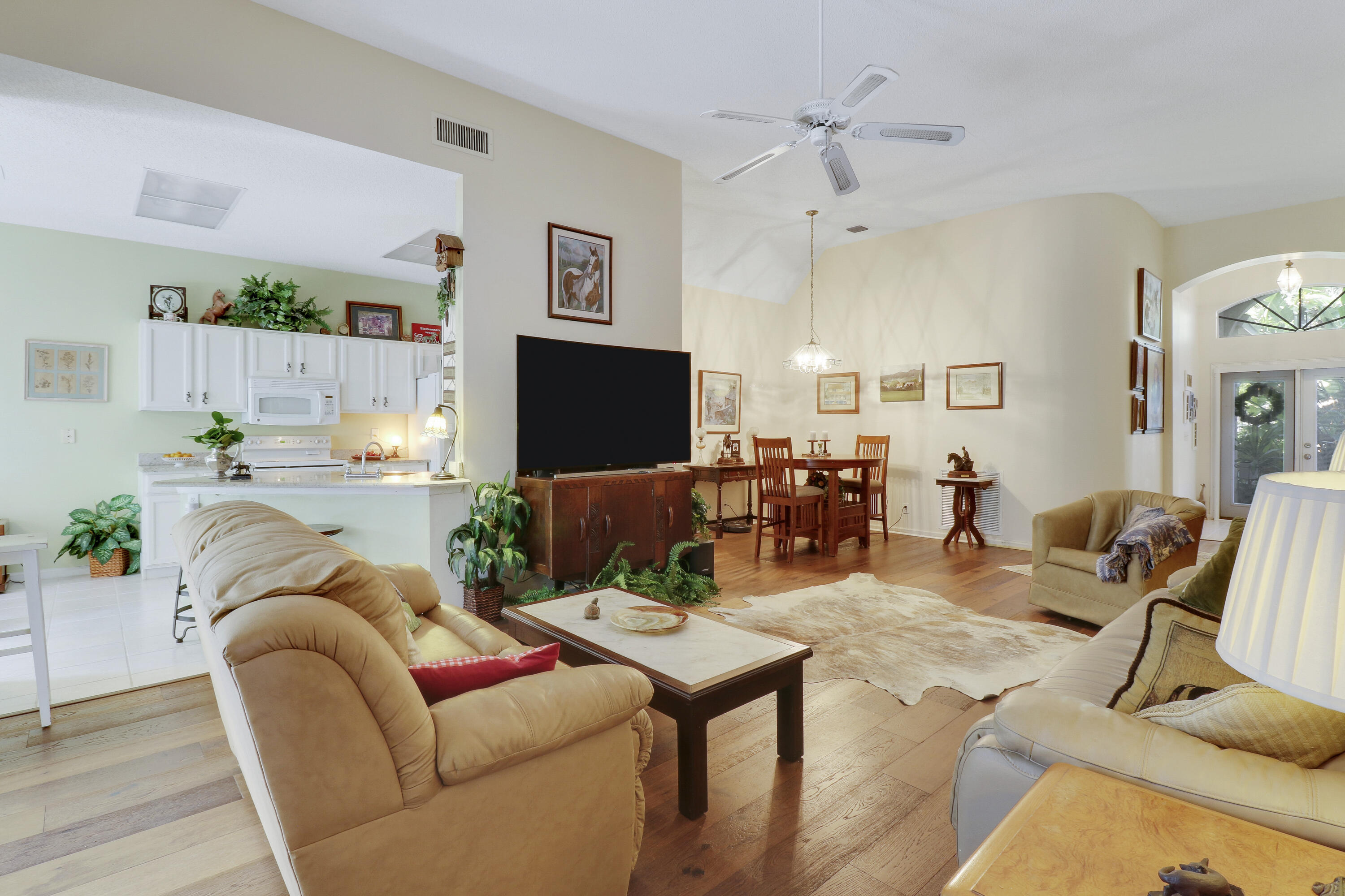 15212 Oak Chase Court