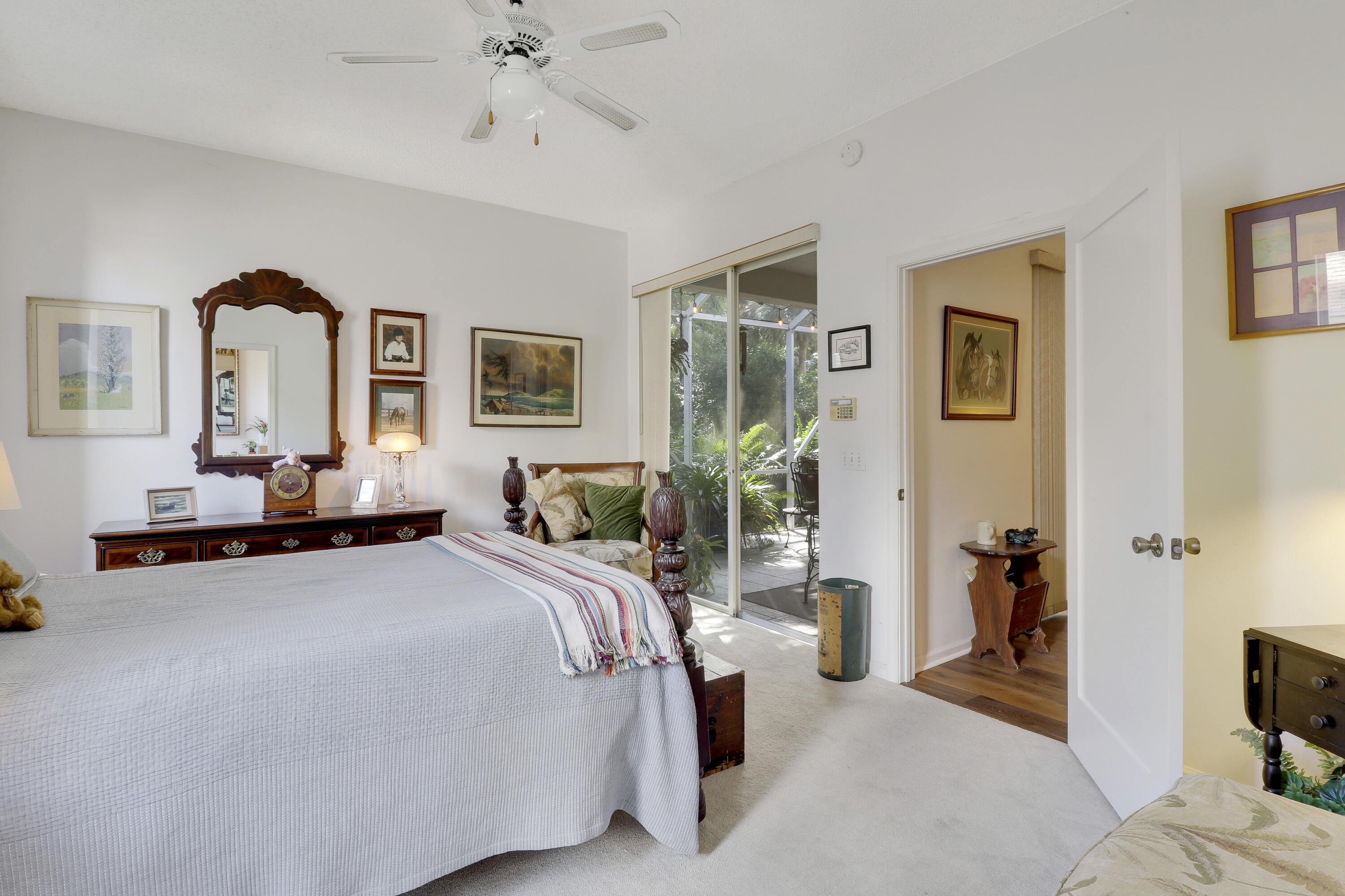 15212 Oak Chase Court