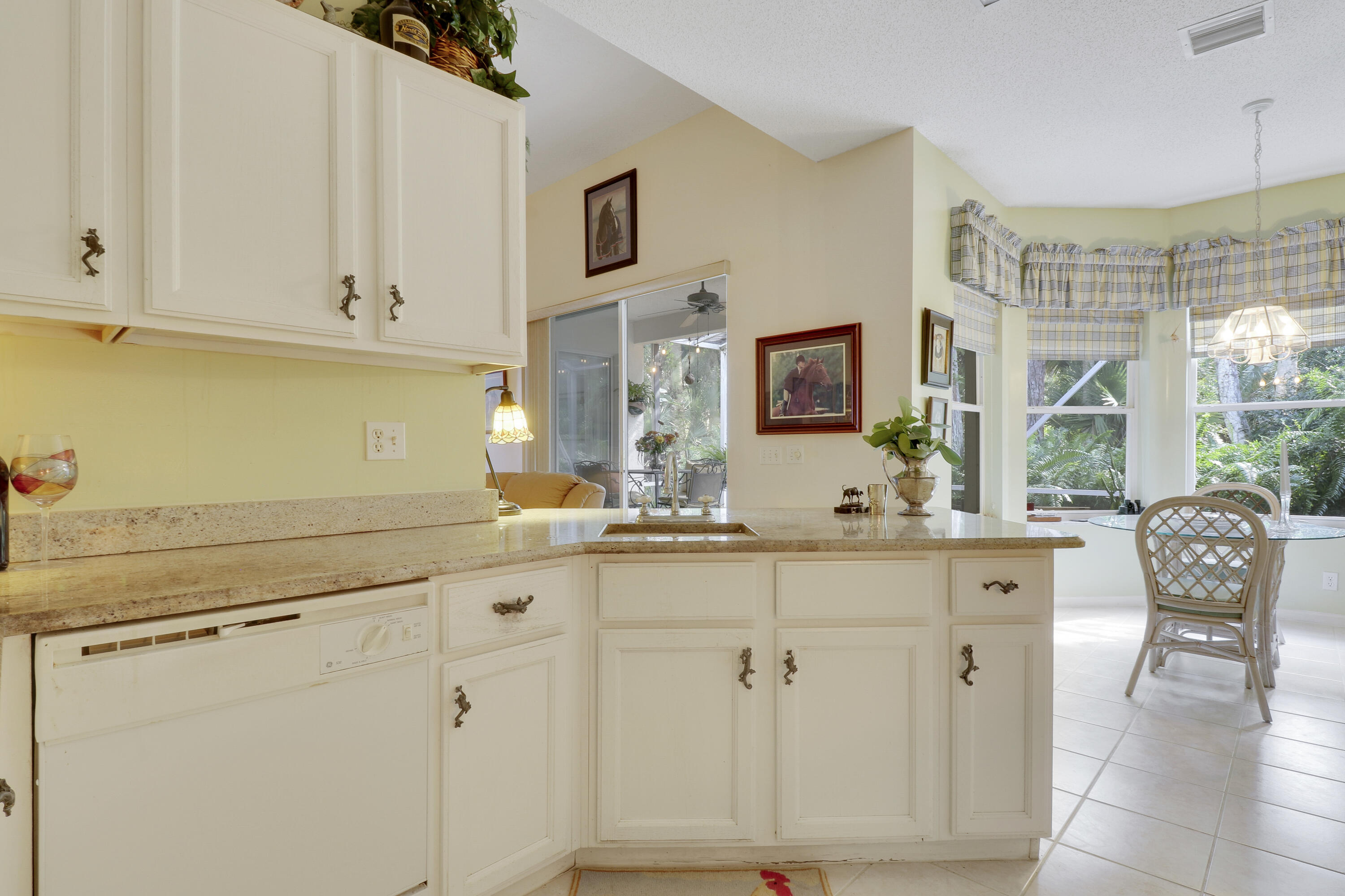 15212 Oak Chase Court