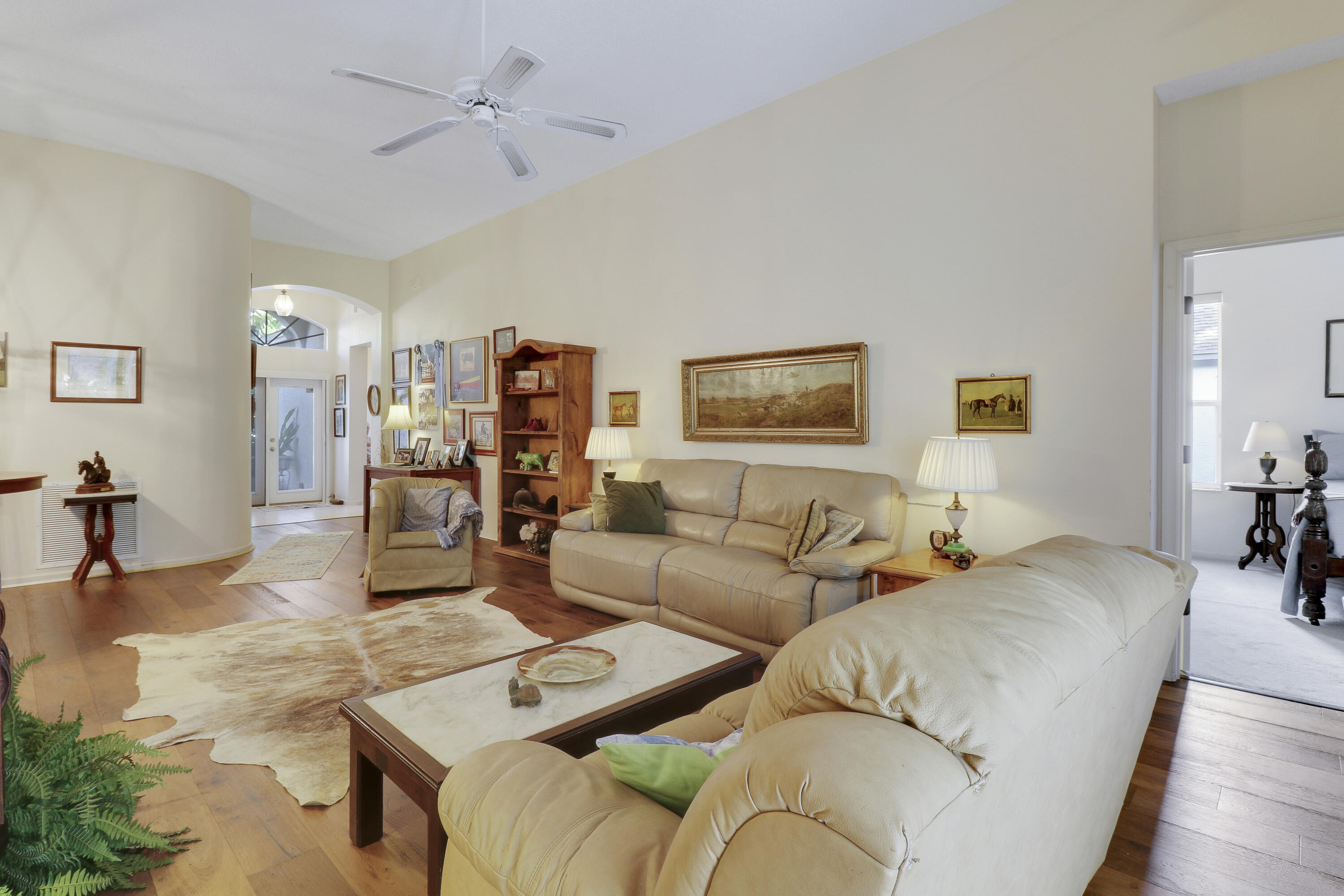 15212 Oak Chase Court