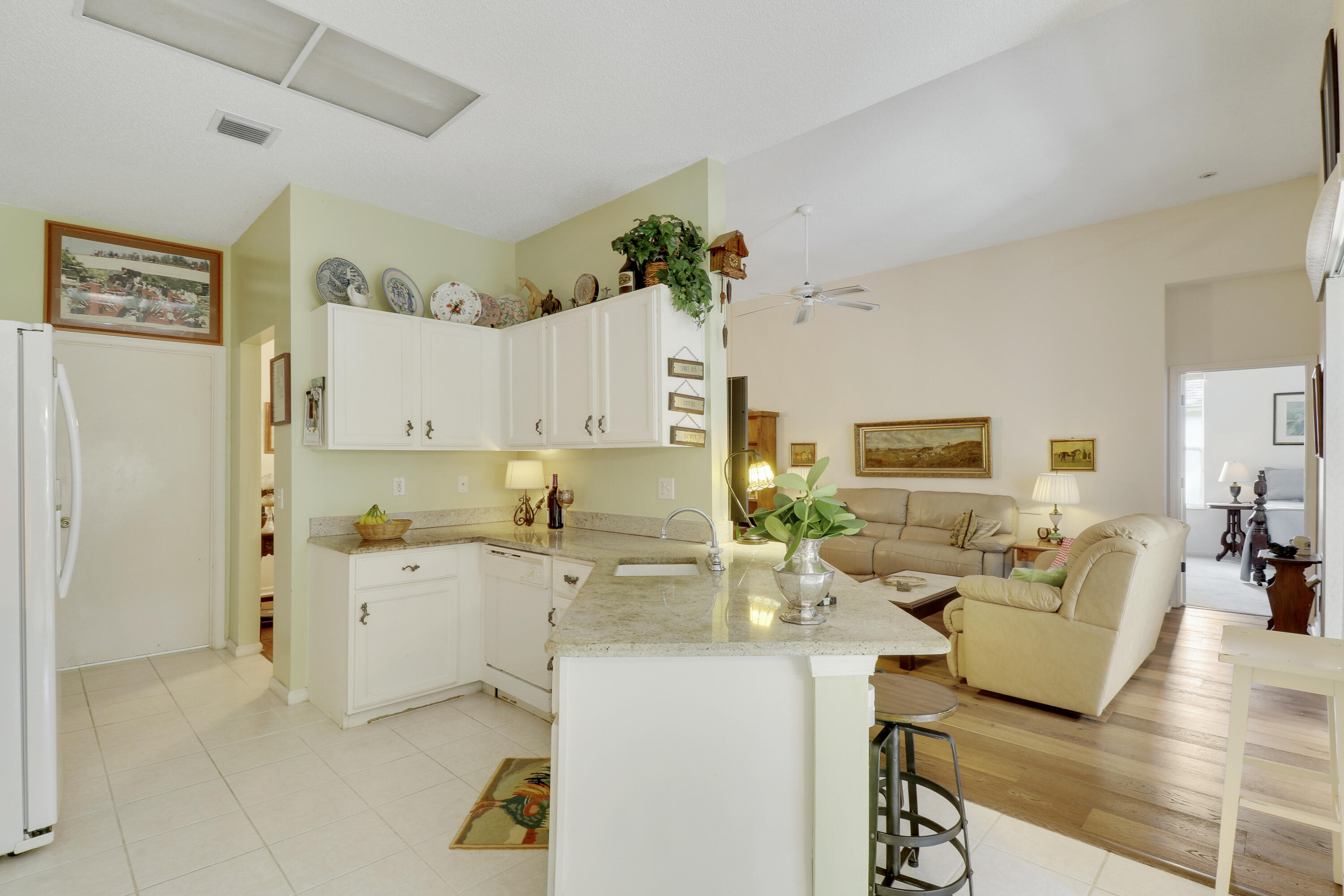 15212 Oak Chase Court